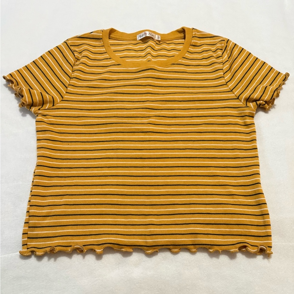 Mustard stripes short sleeve crop top